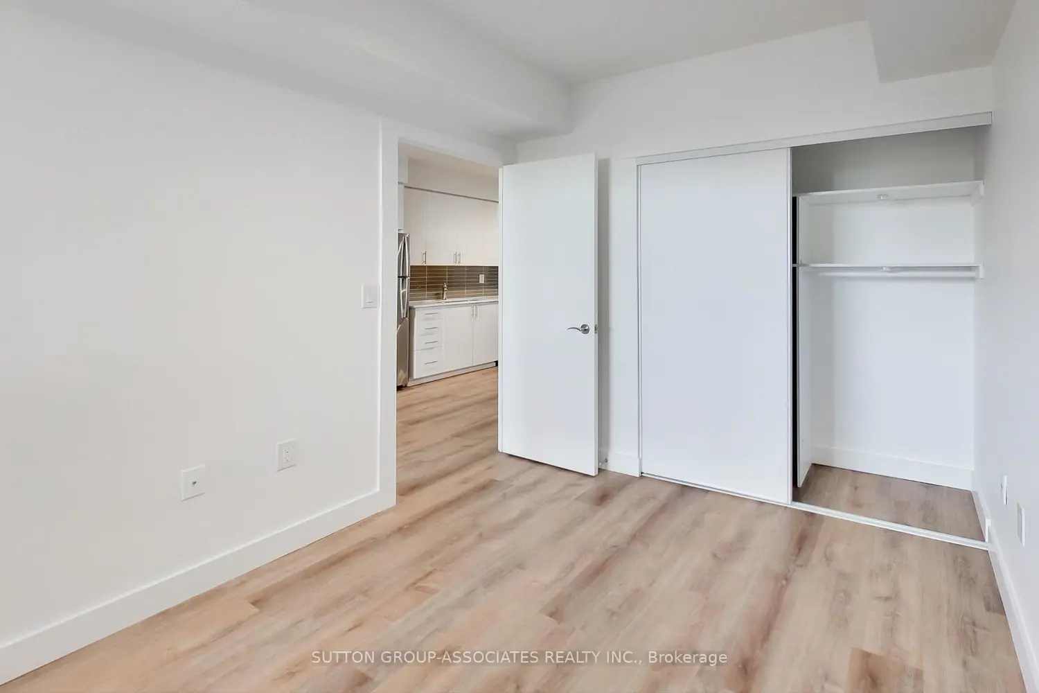 Additional image 13 of 830 Lawrence Avenue 641