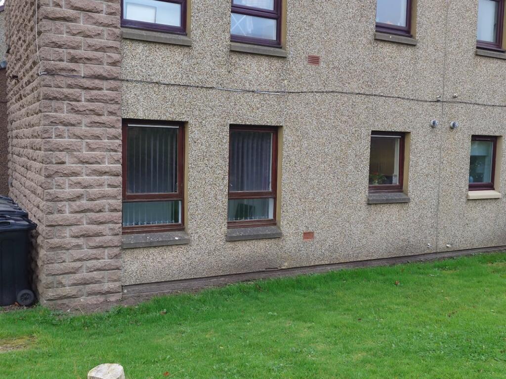 Dunlin Road, Aberdeen, AB12