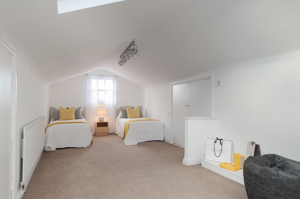 Additional image 21 of 7 bed detached house for saleBinswood Avenue, Leamington Spa, Warwickshire CV32