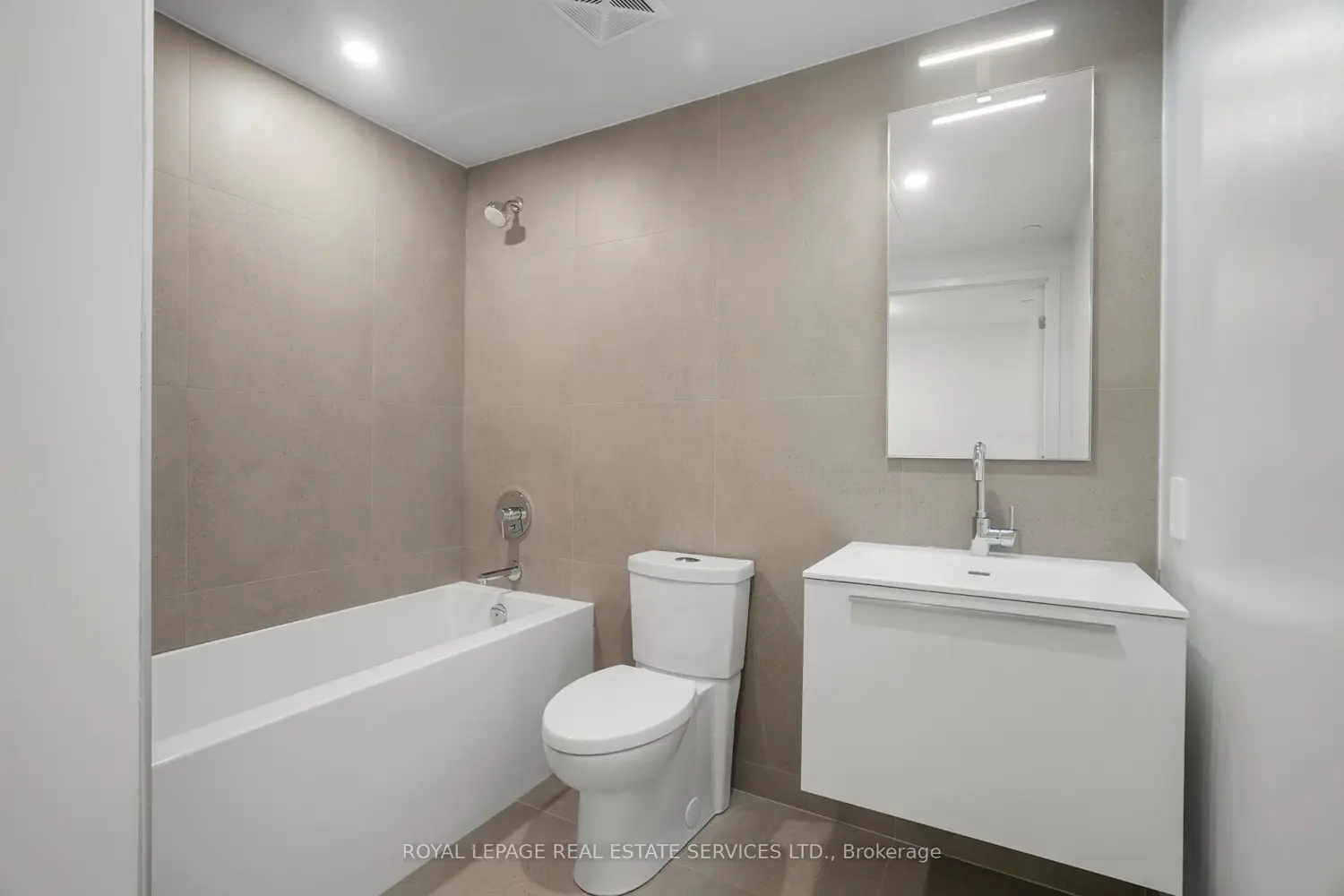 Additional image 13 of 2720 Dundas Street 302