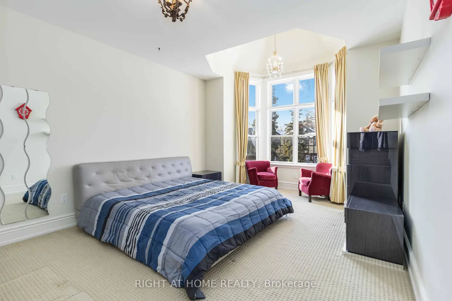 Additional image 12 of 25 Oakwood Avenue