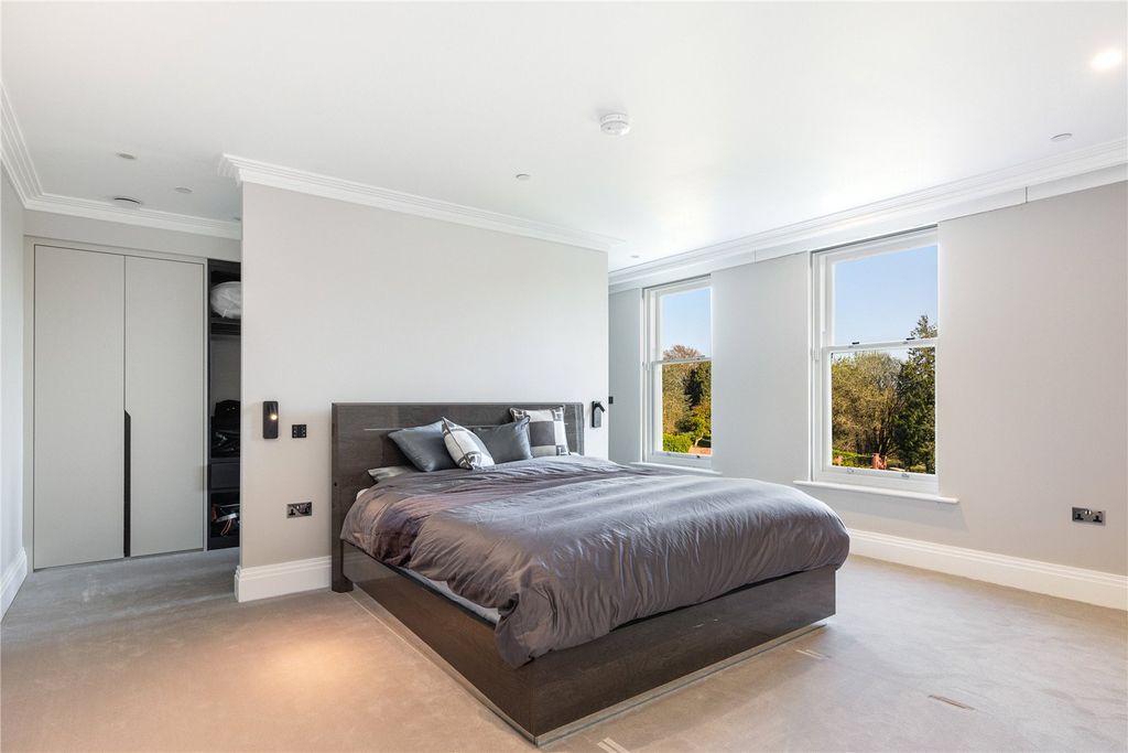 Additional image 28 of 6 bed detached house for saleCharters Gate, Ascot, Berkshire SL5