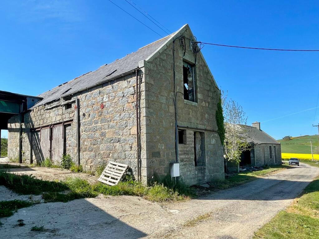 Crookmore Steading, Montgarrie, AB33