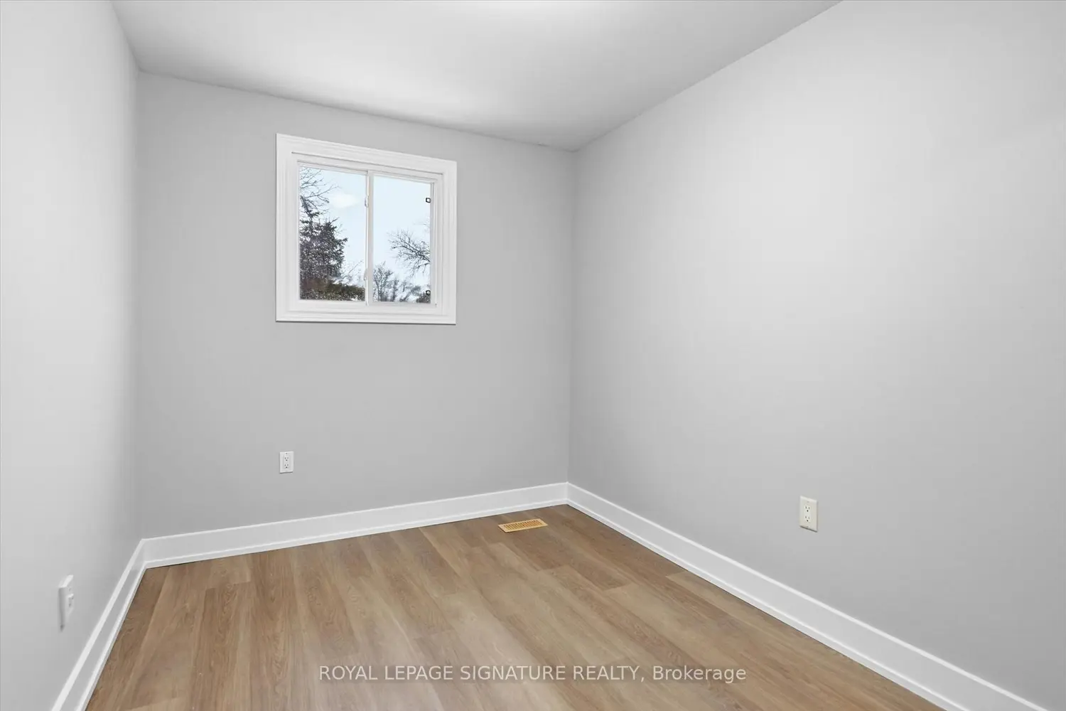 Additional image 10 of 100 Quigley Road 9, Hamilton