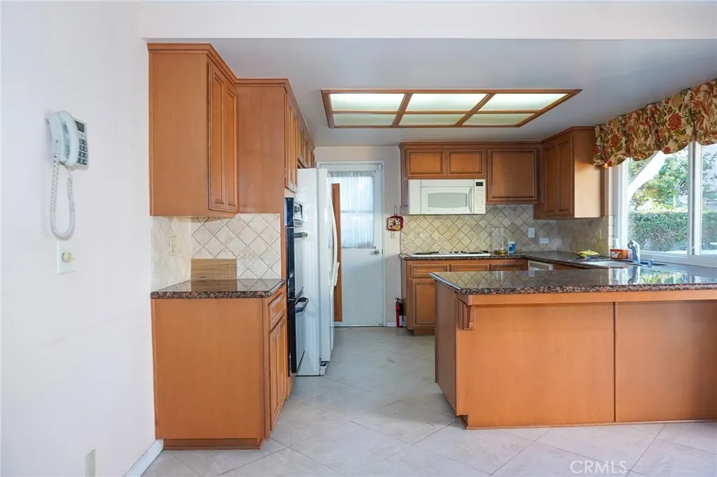 Additional image 35 of 9901 Westhaven Circle, Westminster, CA 92683