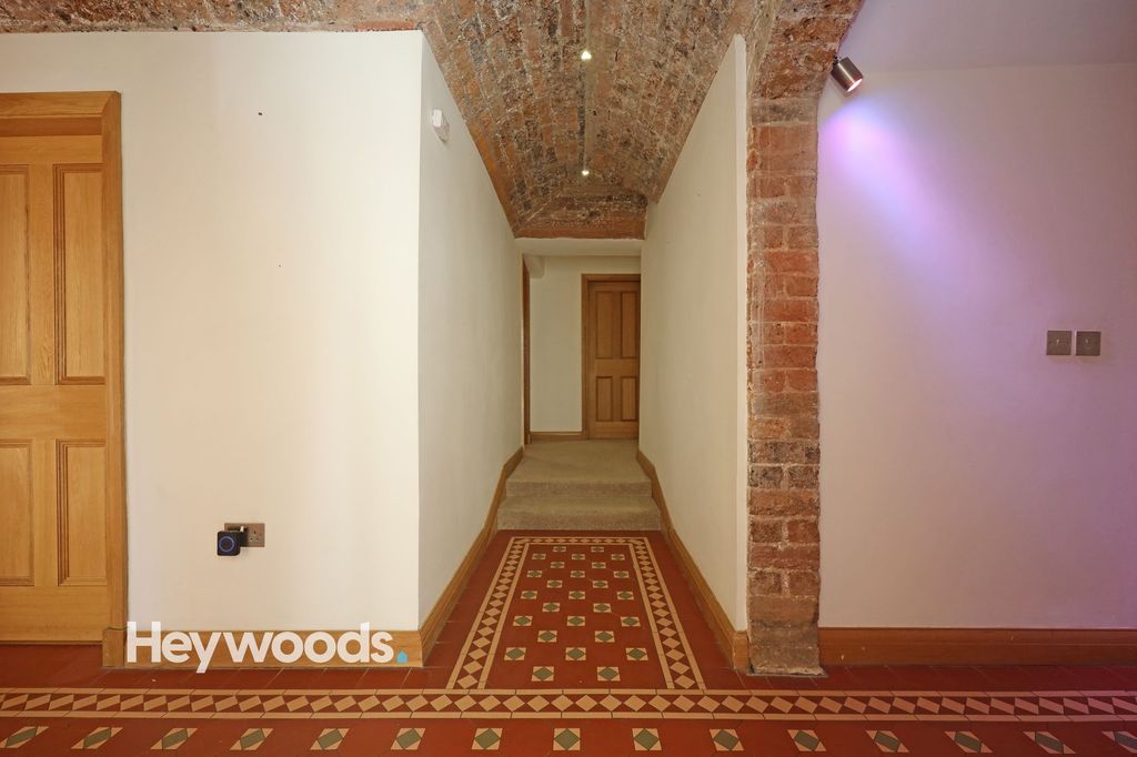 Additional image 18 of 2 bed flat for saleMaple Court, Sidmouth Avenue, Newcastle Under Lyme ST5