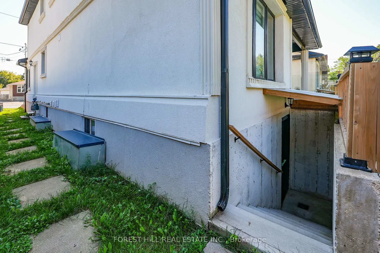 Additional image 17 of 5515 Glenholme Avenue