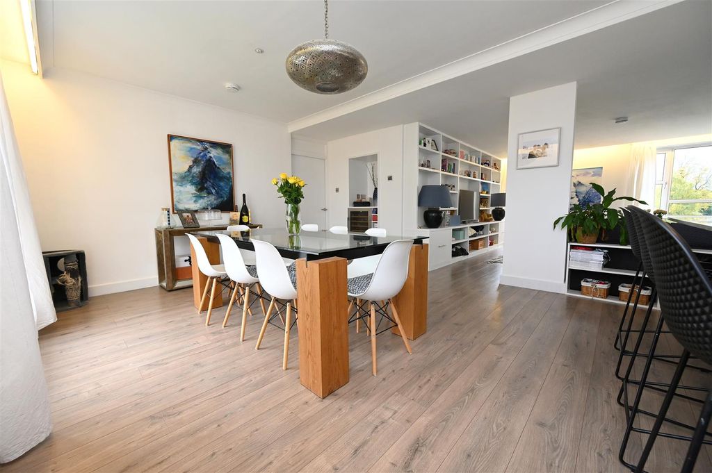 Additional image 3 of 3 bed flat for saleThe Regents, Norfolk Road, Edgbaston, Birmingham B15