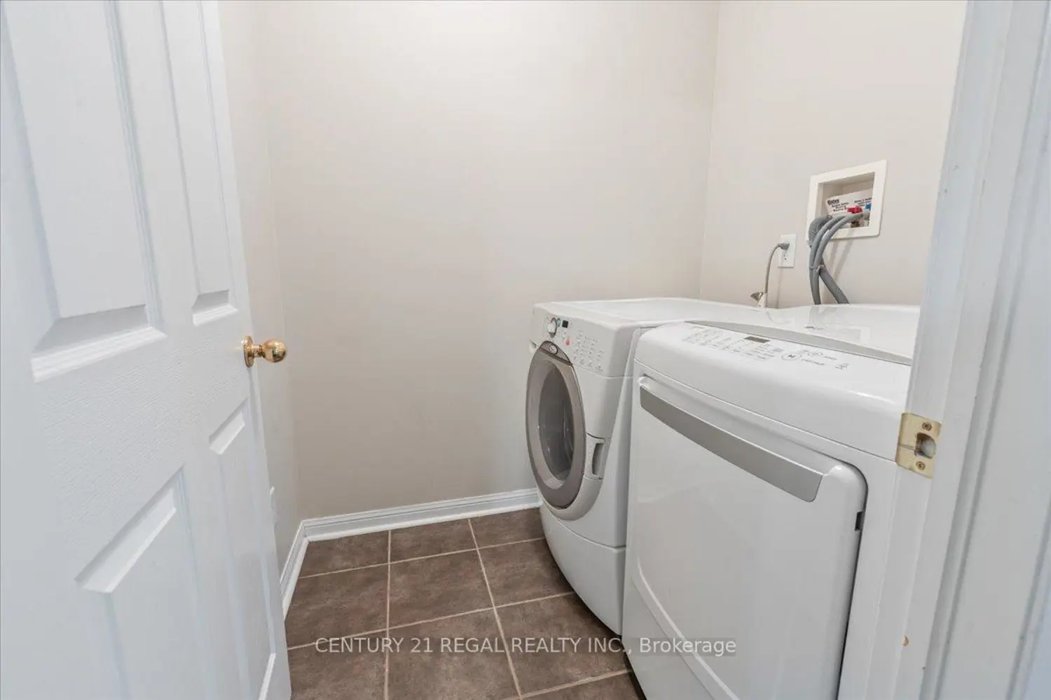 Additional image 7 of 4 Parisian Road