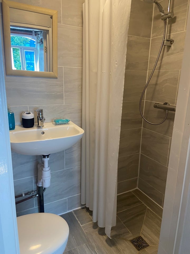 Additional image 4 of Studio Flat, North End Rd, W14, N1 7GU