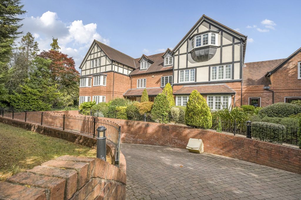 Additional image 8 of 2 bed flat for saleWarwick Road, Solihull, West Midlands B91