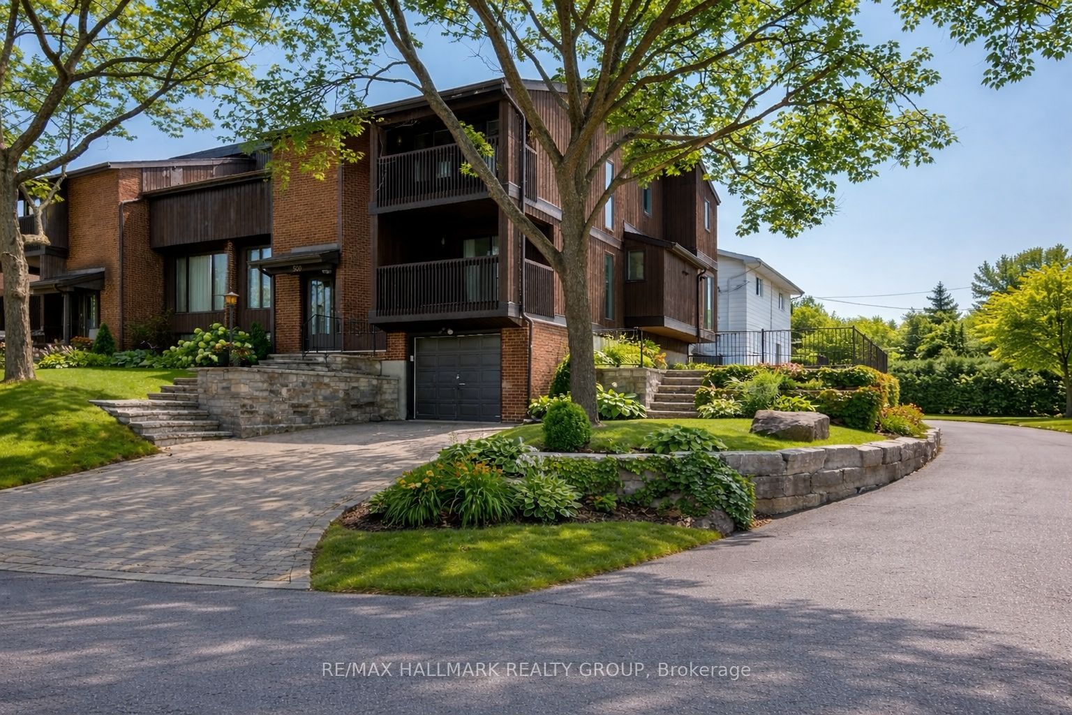 Additional image 2 of 500 Foxview Place, Ottawa, ON, K1K 4C4