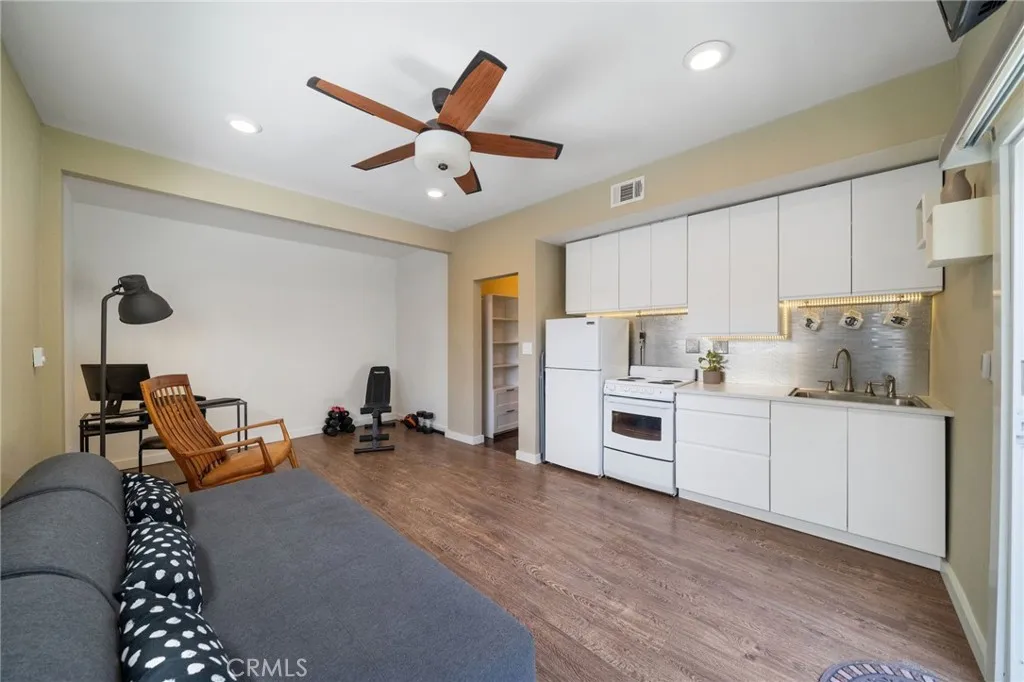 Additional image 18 of 215 Monterey Dr Unit Studio, Laguna Beach, CA 92651