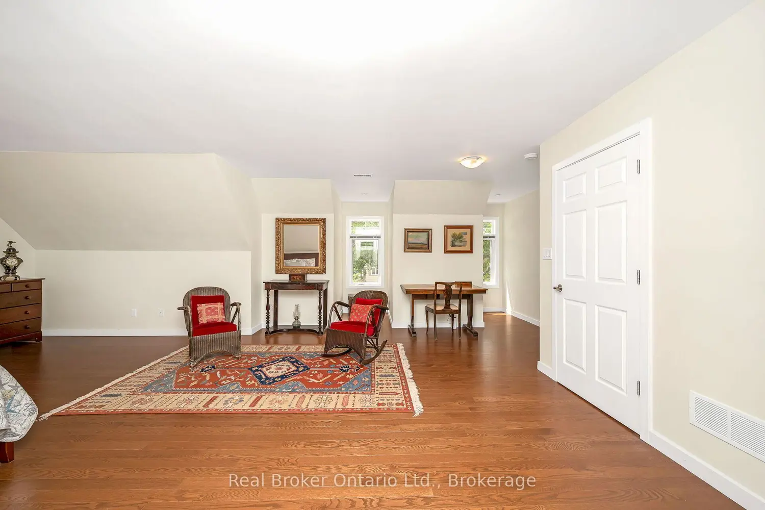 Additional image 14 of 285 Surrey Drive