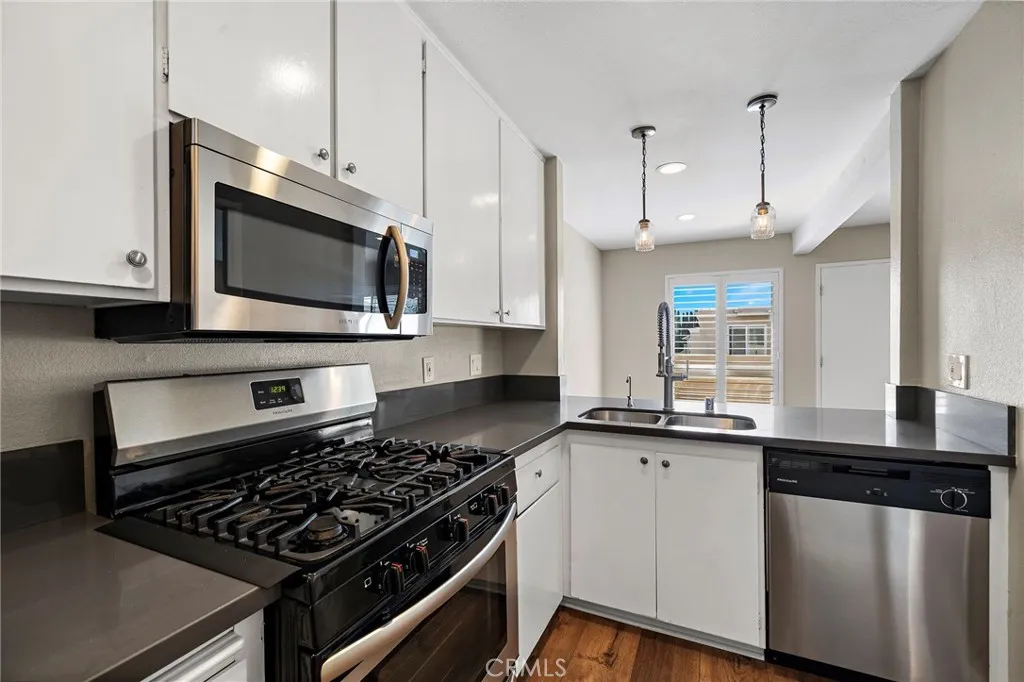 Additional image 32 of 77 Golden Glen Street Unit 4, Irvine, CA 92604