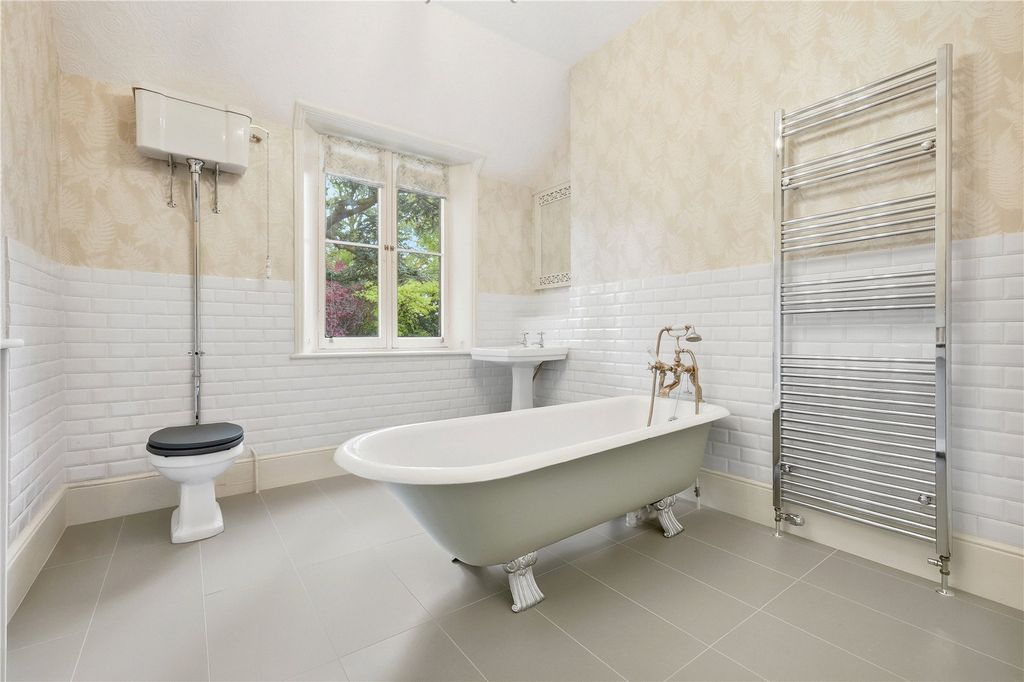 Additional image 17 of 6 bed detached house for saleChurch Road, Beyton, Bury St. Edmunds, Suffolk IP30