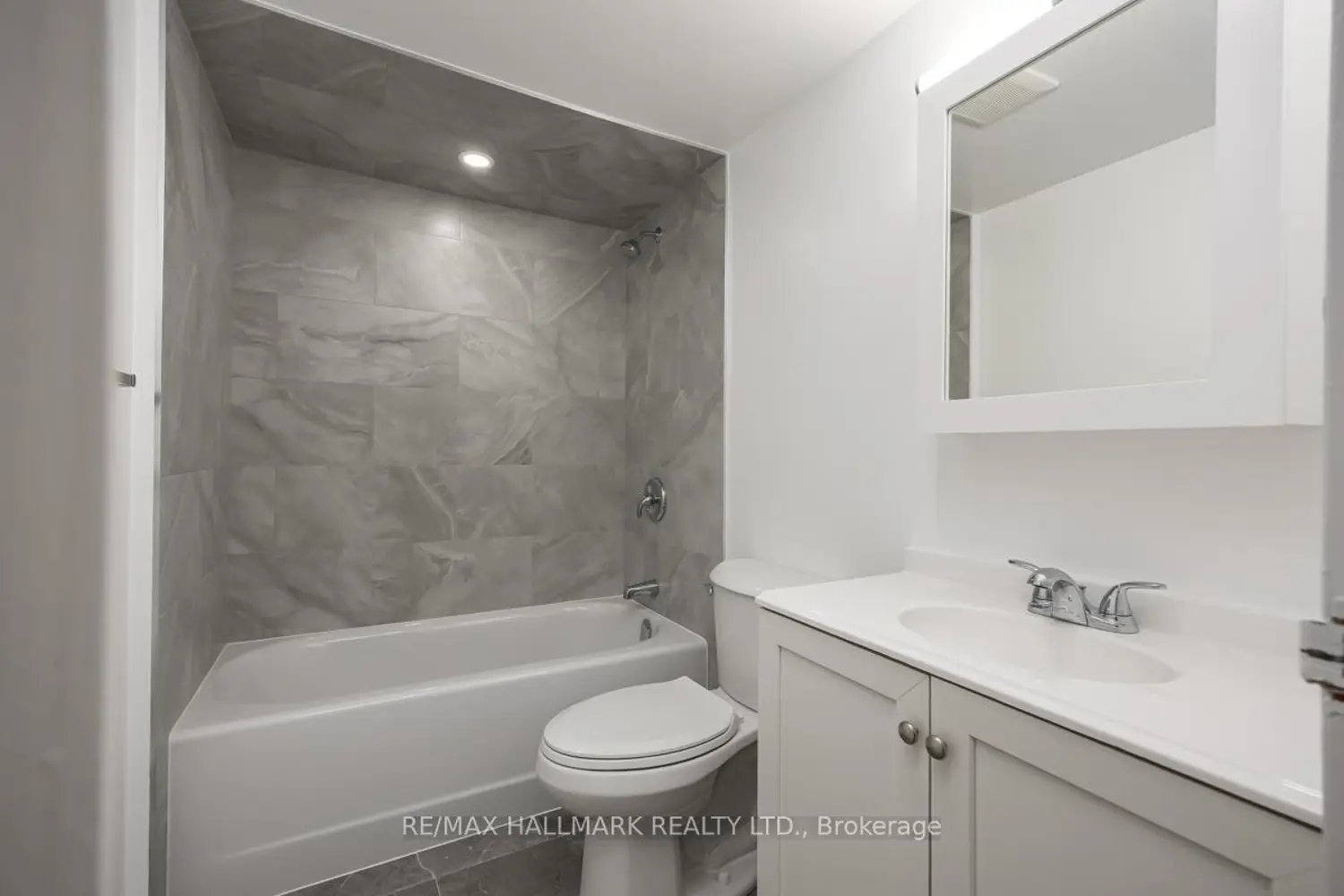 Additional image 17 of 5949 Yonge Street 1105