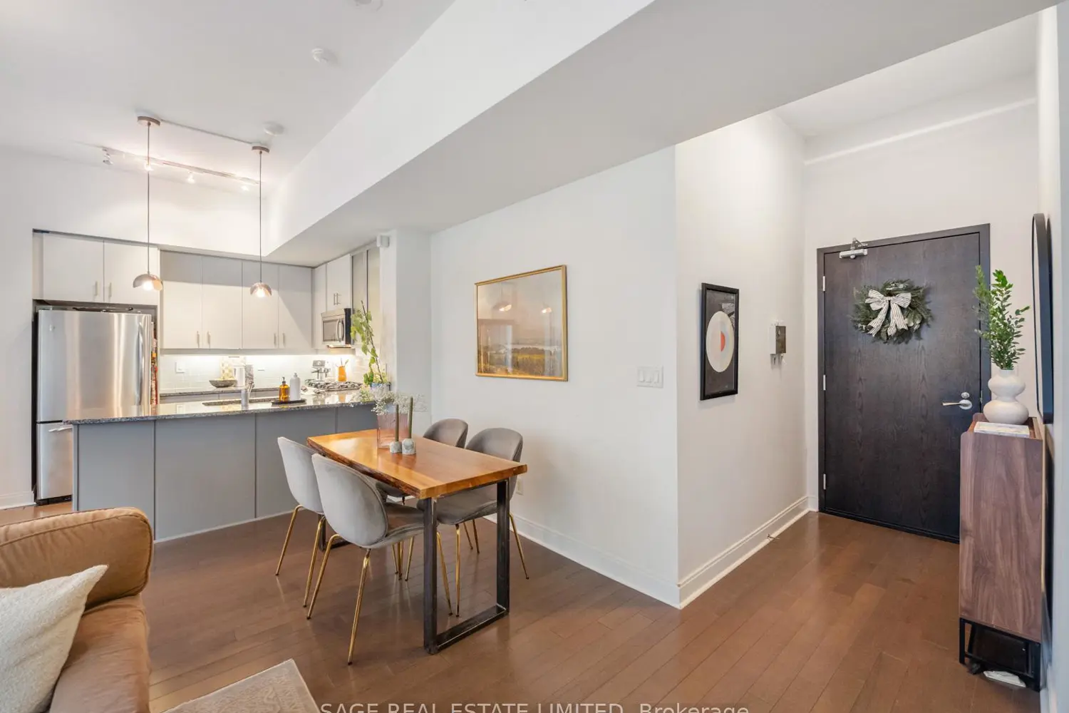 Additional image 15 of 21 Scollard Street 608