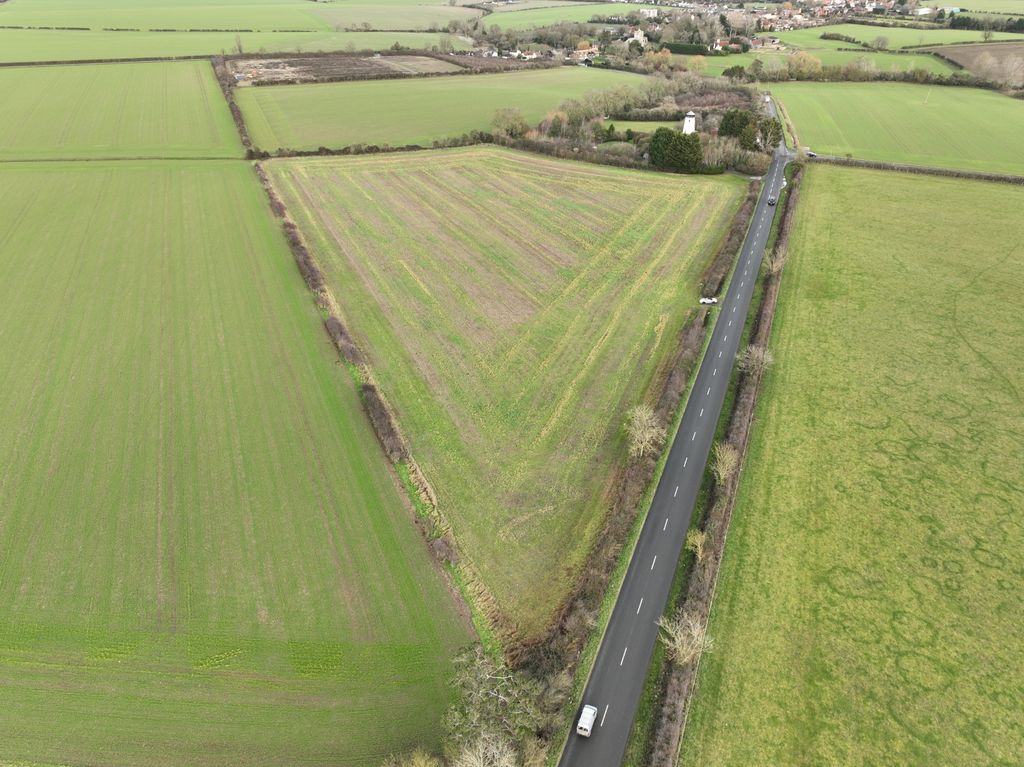 Land for saleMilton Road, Thurleigh MK44 photo 3