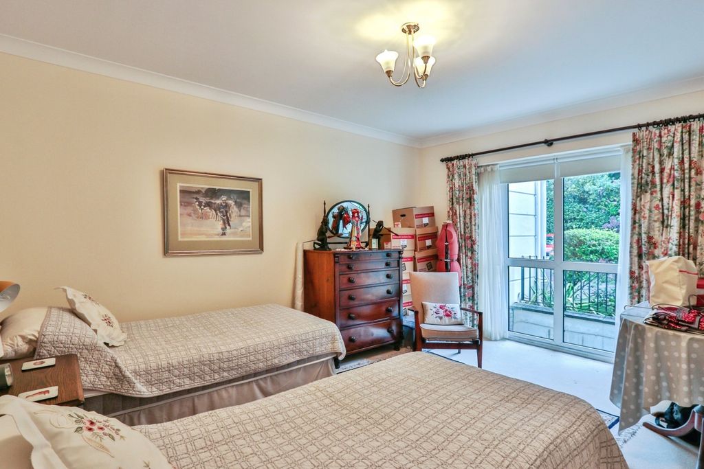 Additional image 8 of 3 bed flat for saleBalcombe Road, Branksome Park, Poole, Dorset BH13
