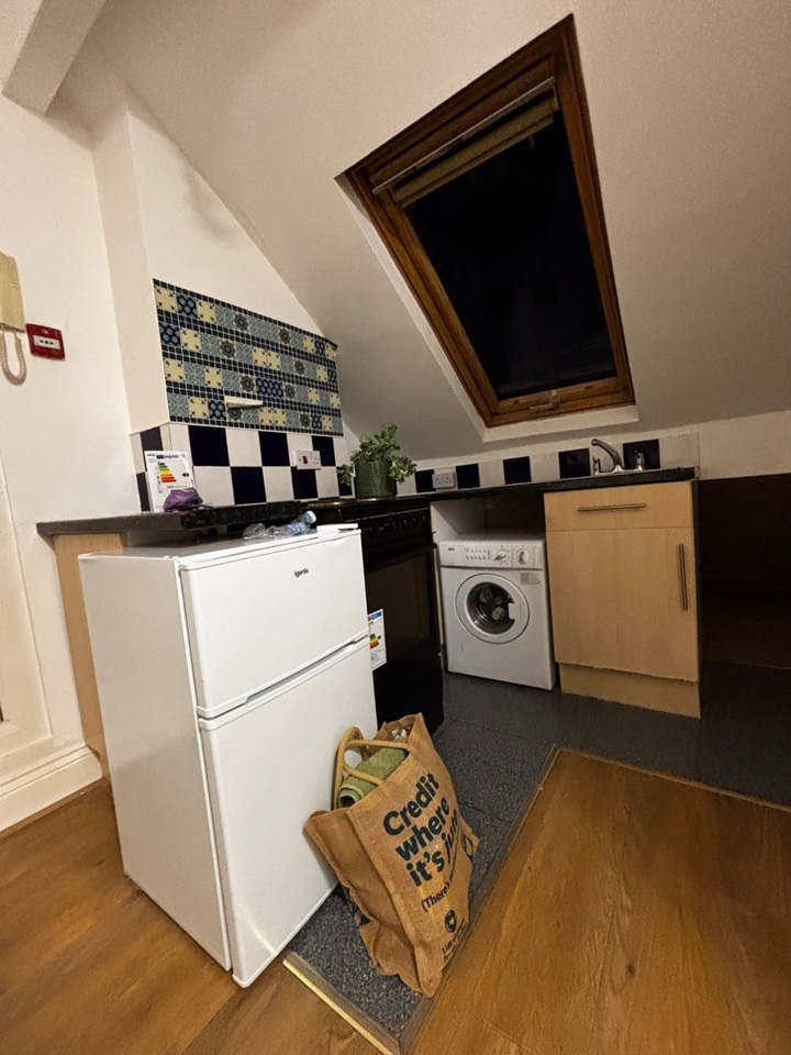 Additional image 2 of Studio Flat, Birmingham, B30, N1 7GU