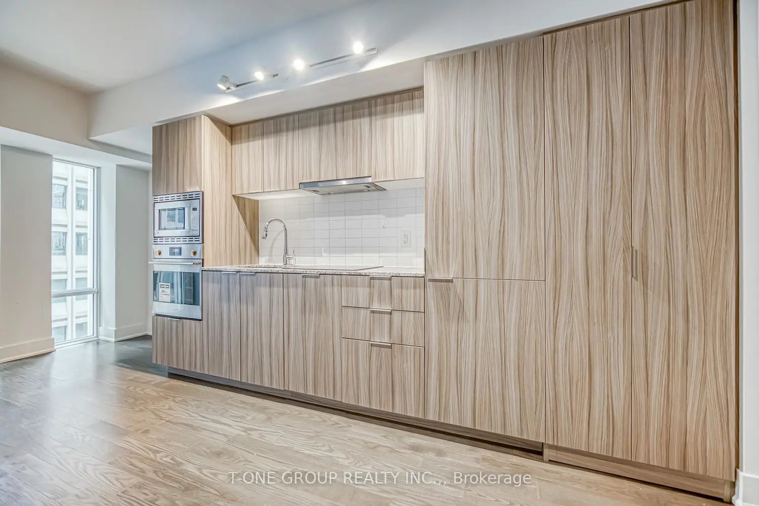 Additional image 9 of 955 Bay Street 720