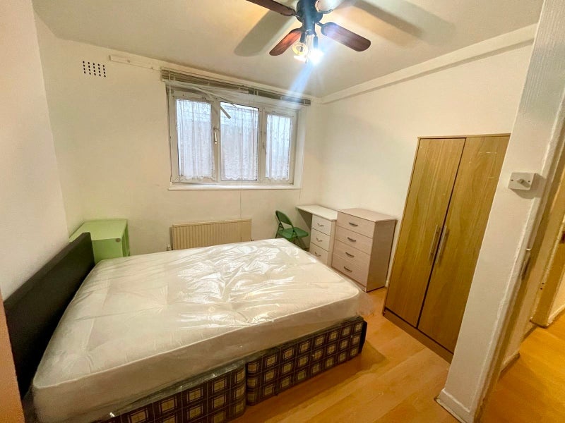 Additional image 4 of Room in a Shared House, Uk, E1, N1 7GU