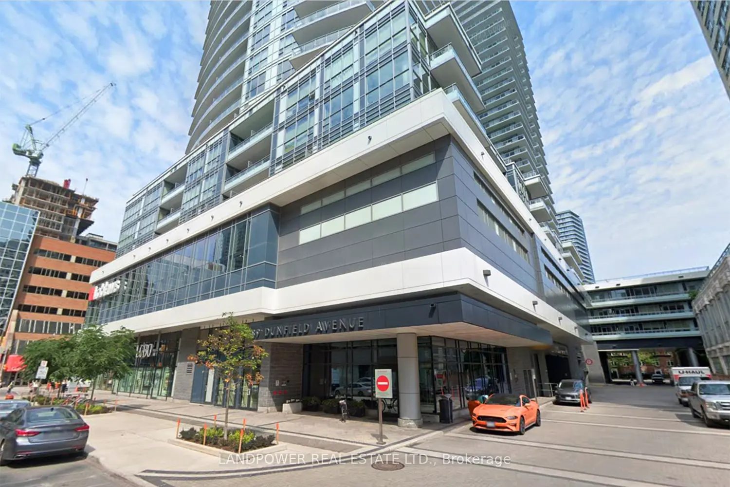 89 Dunfield Avenue 2504