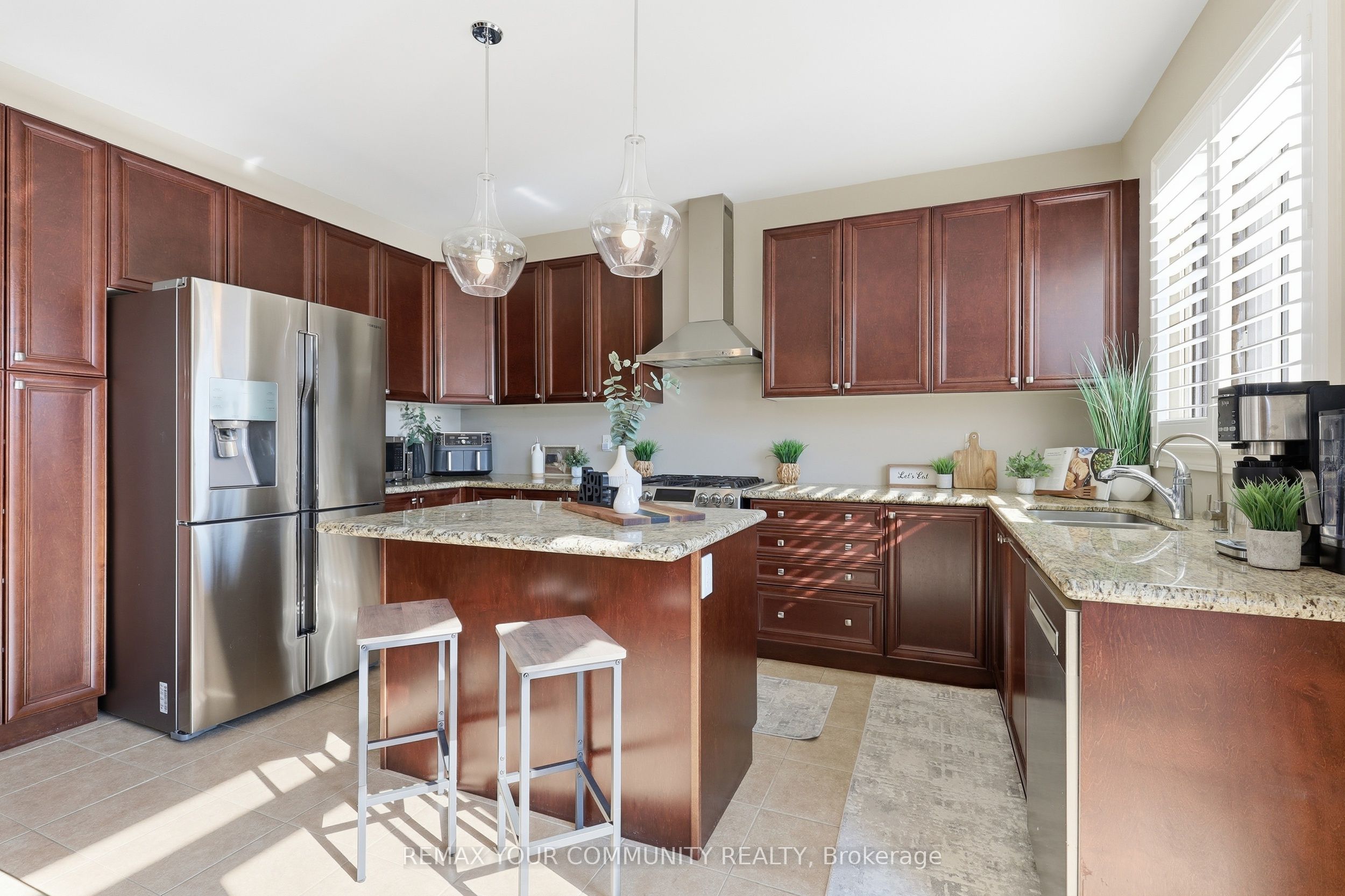 Additional image 3 of 21 Mccabe Lane, New Tecumseth, ON, L0G 1W0