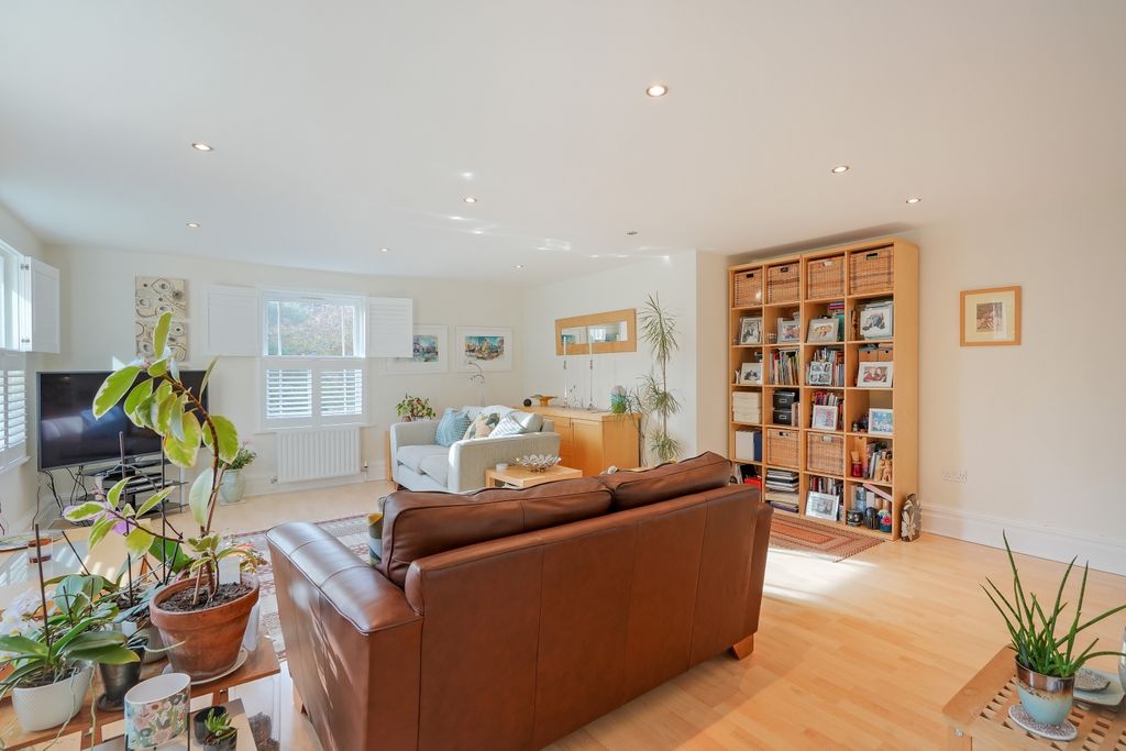 Additional image 5 of 2 bed flat for saleNewfield Place, Dore S17