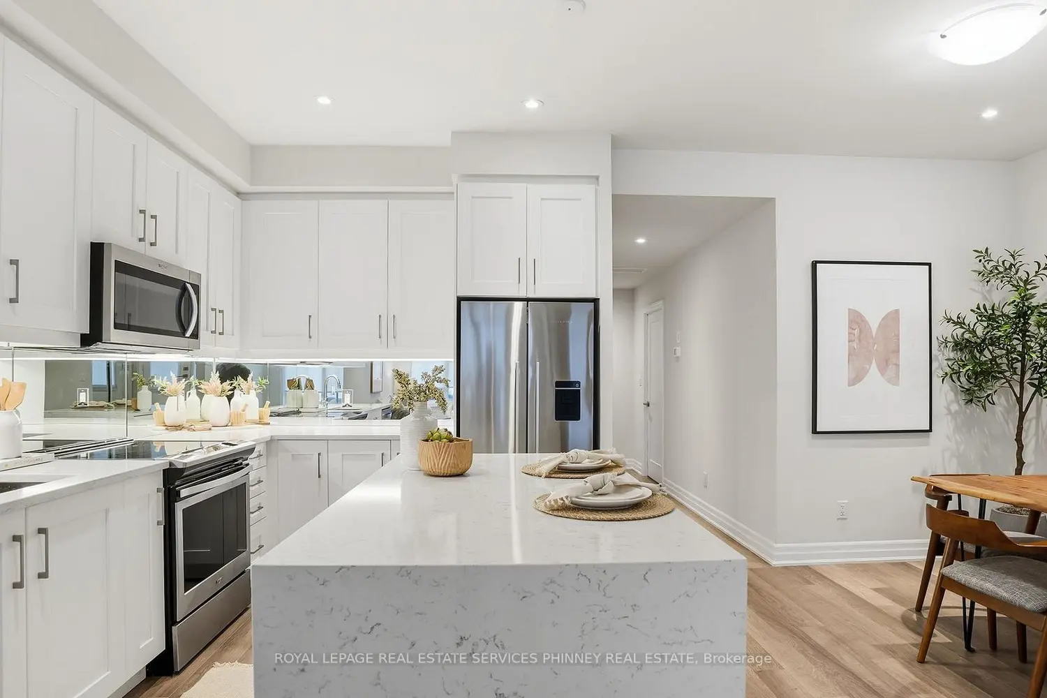 Additional image 10 of 652 Cricklewood Drive 201