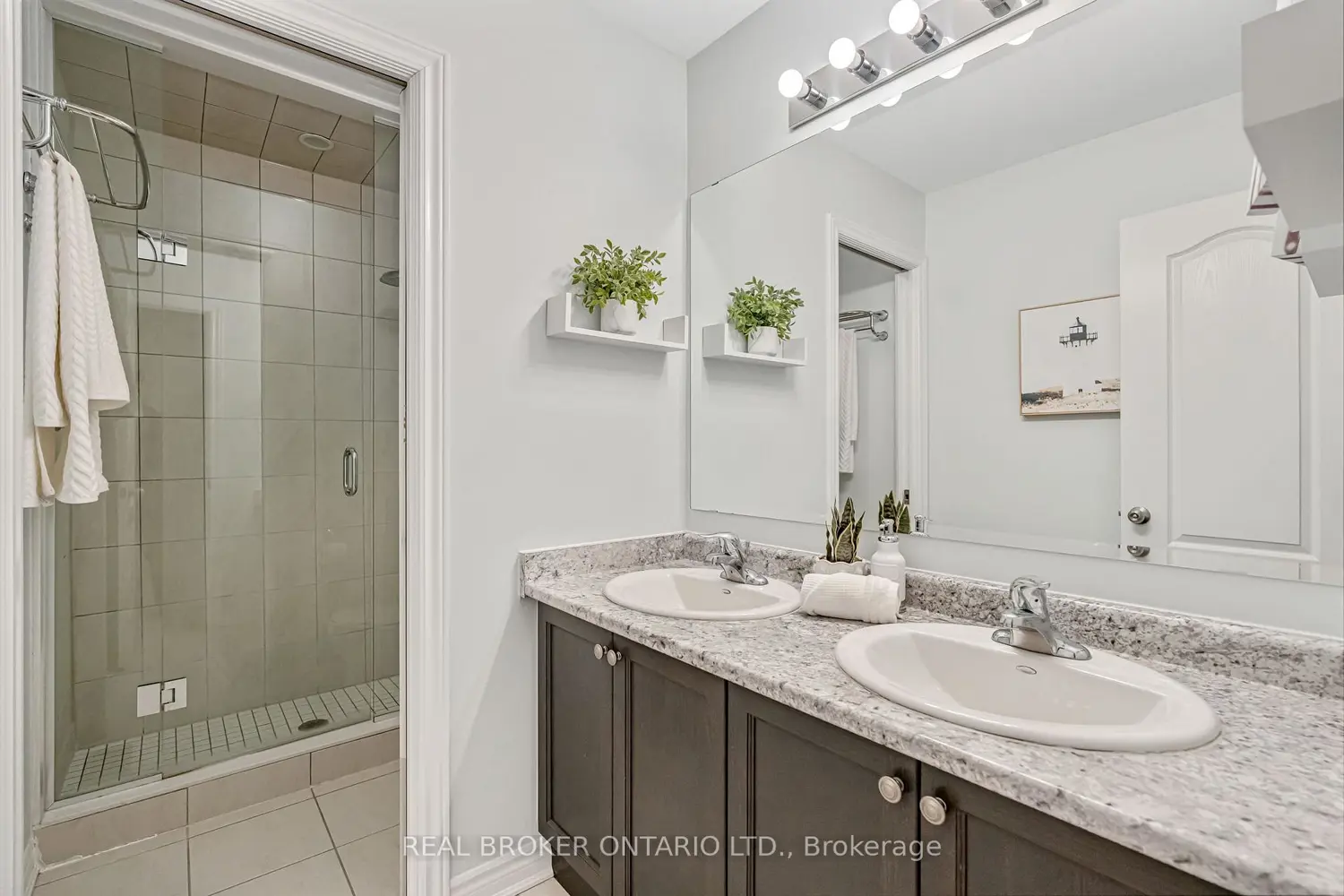 Additional image 12 of 383 Dundas Street 21