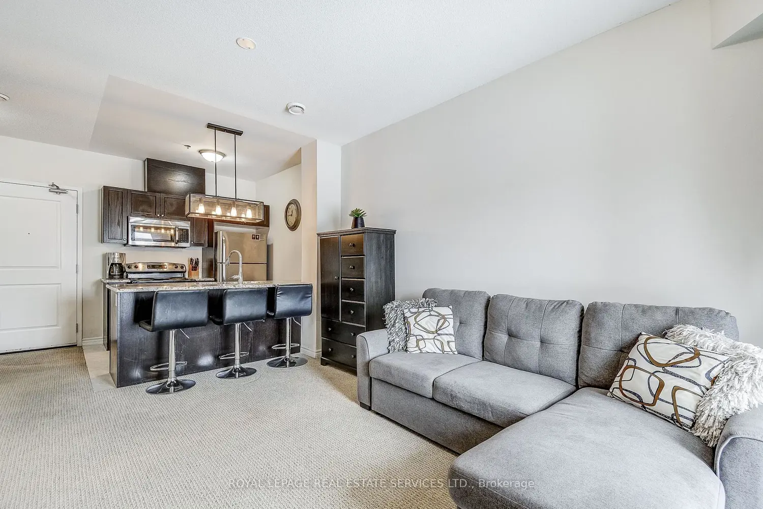 Additional image 14 of 1360 Costigan Road 211