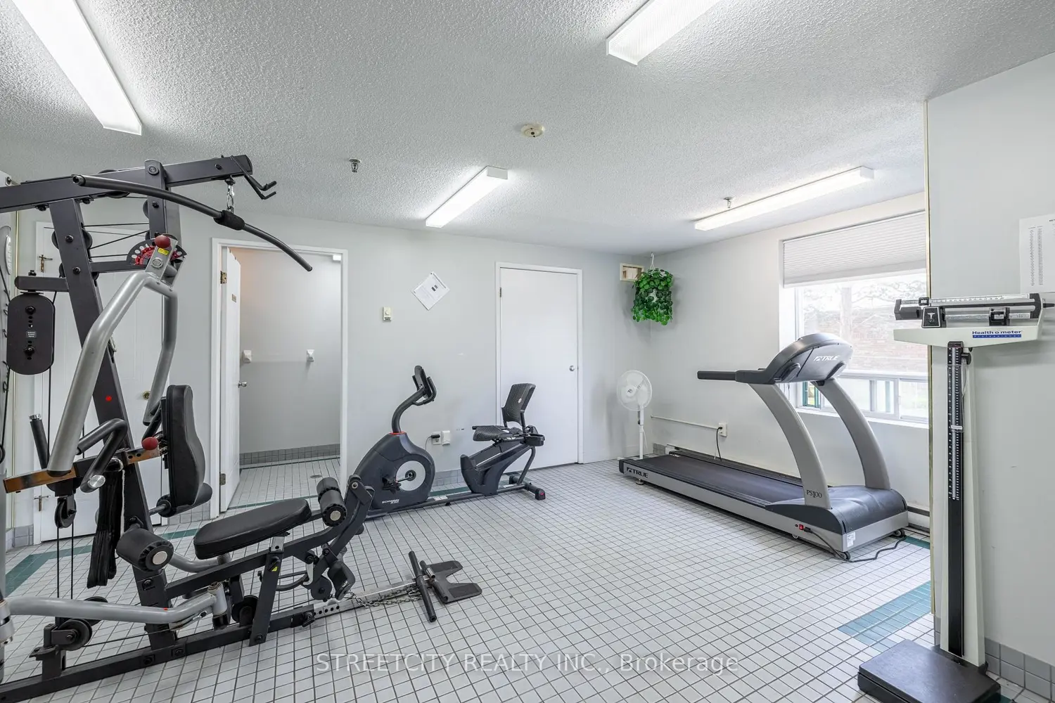 Additional image 17 of 76 Baseline Road 205