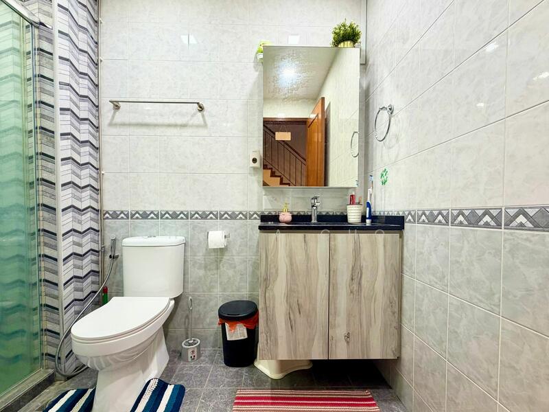 Additional image 6 of 11 Corporation Rise