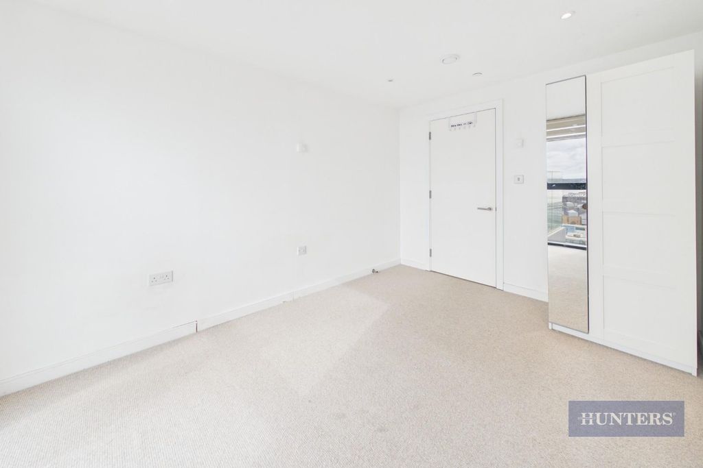 Additional image 13 of 3 bed flat for saleThe Moresby Tower, Ocean Village SO14