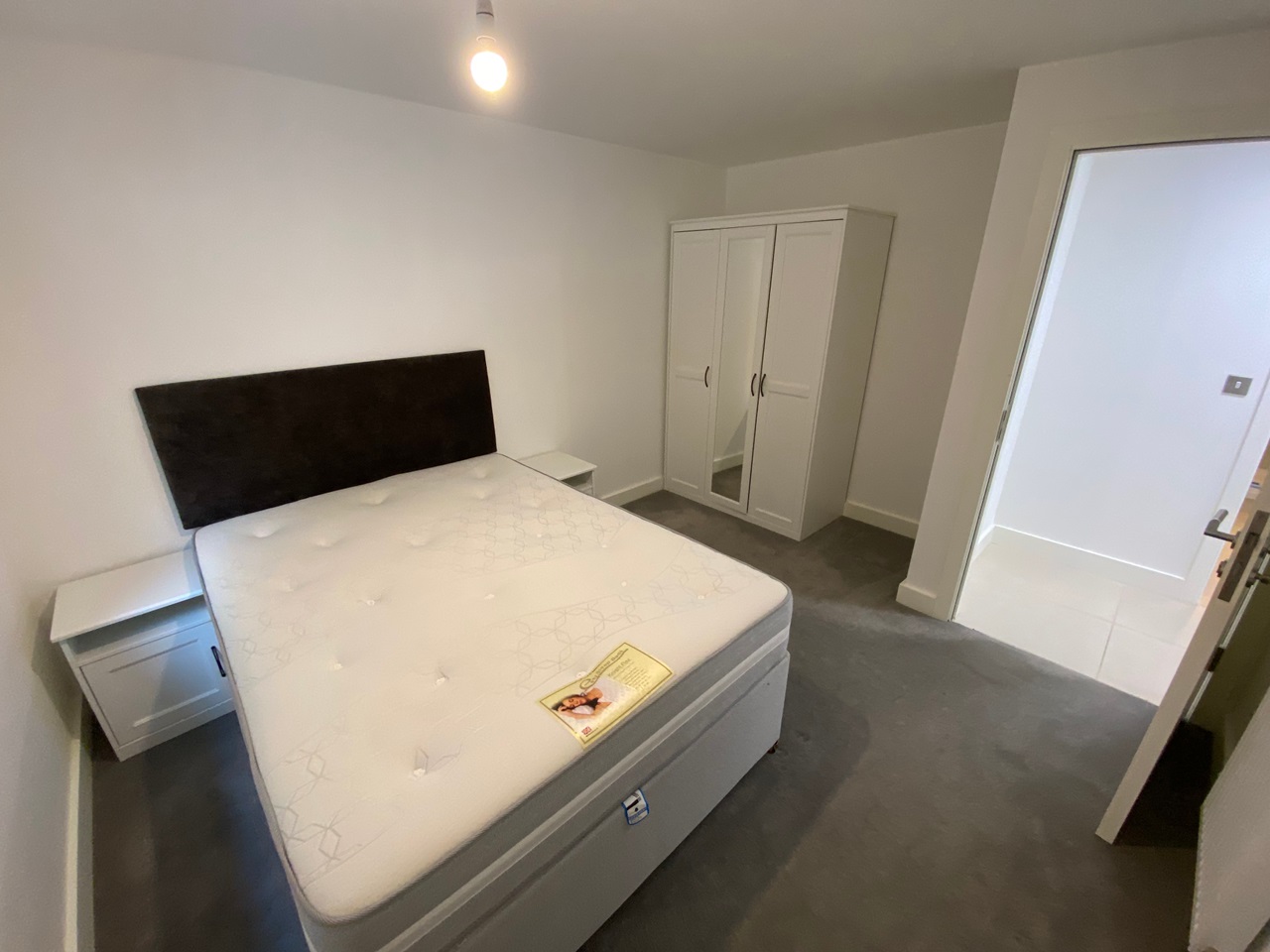 Additional image 3 of 2 Bed Flat, Clarendon Road, LS2, N1 7GU