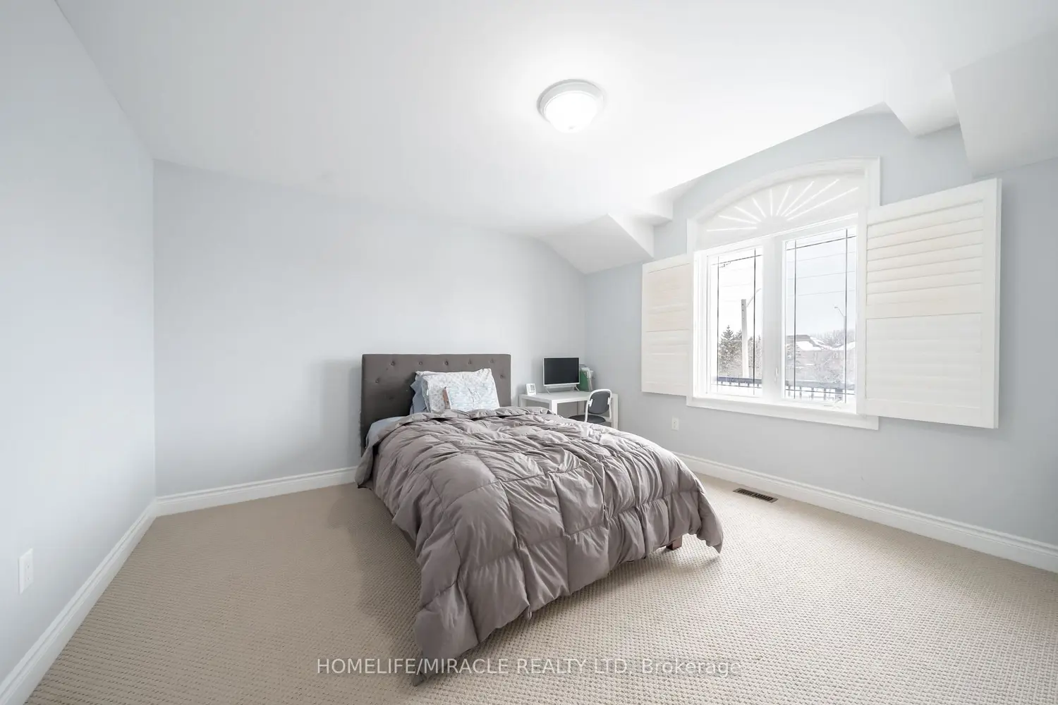 Additional image 3 of 11 Noranda Crescent