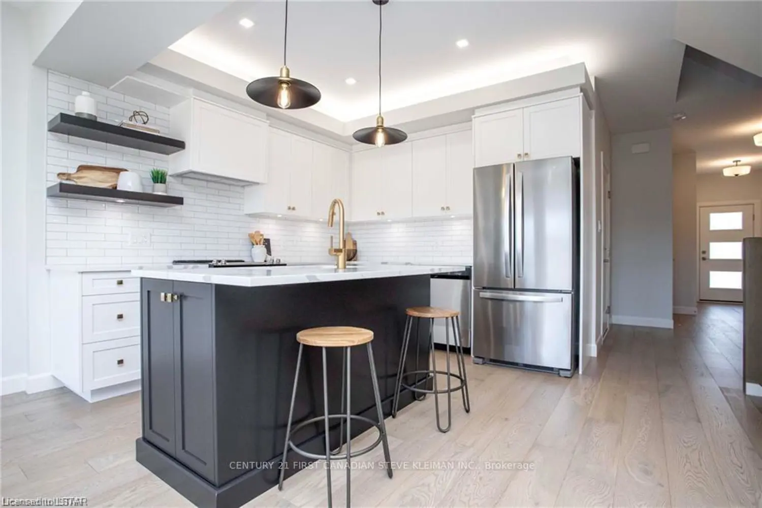 2700 Buroak Drive 33 photo 3