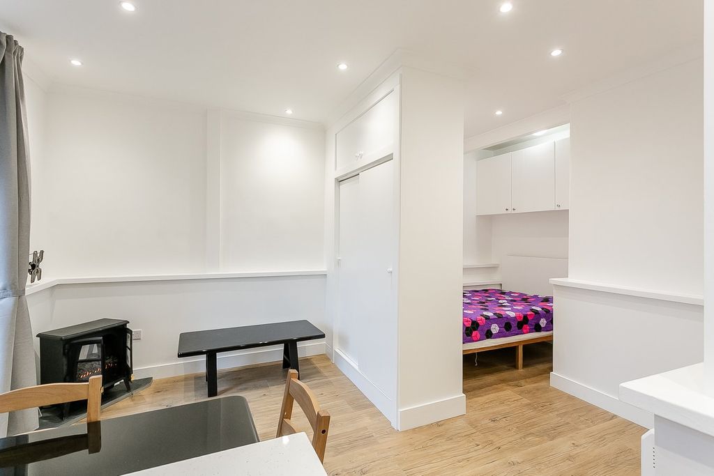 Additional image 9 of 1 bed flat for saleSeafield Road East, Edinburgh EH15