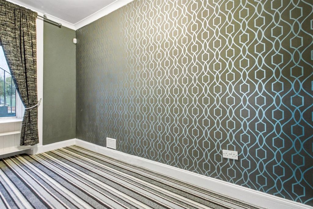 Additional image 18 of 1 bed flat for saleWilson Street, Alexandria G83