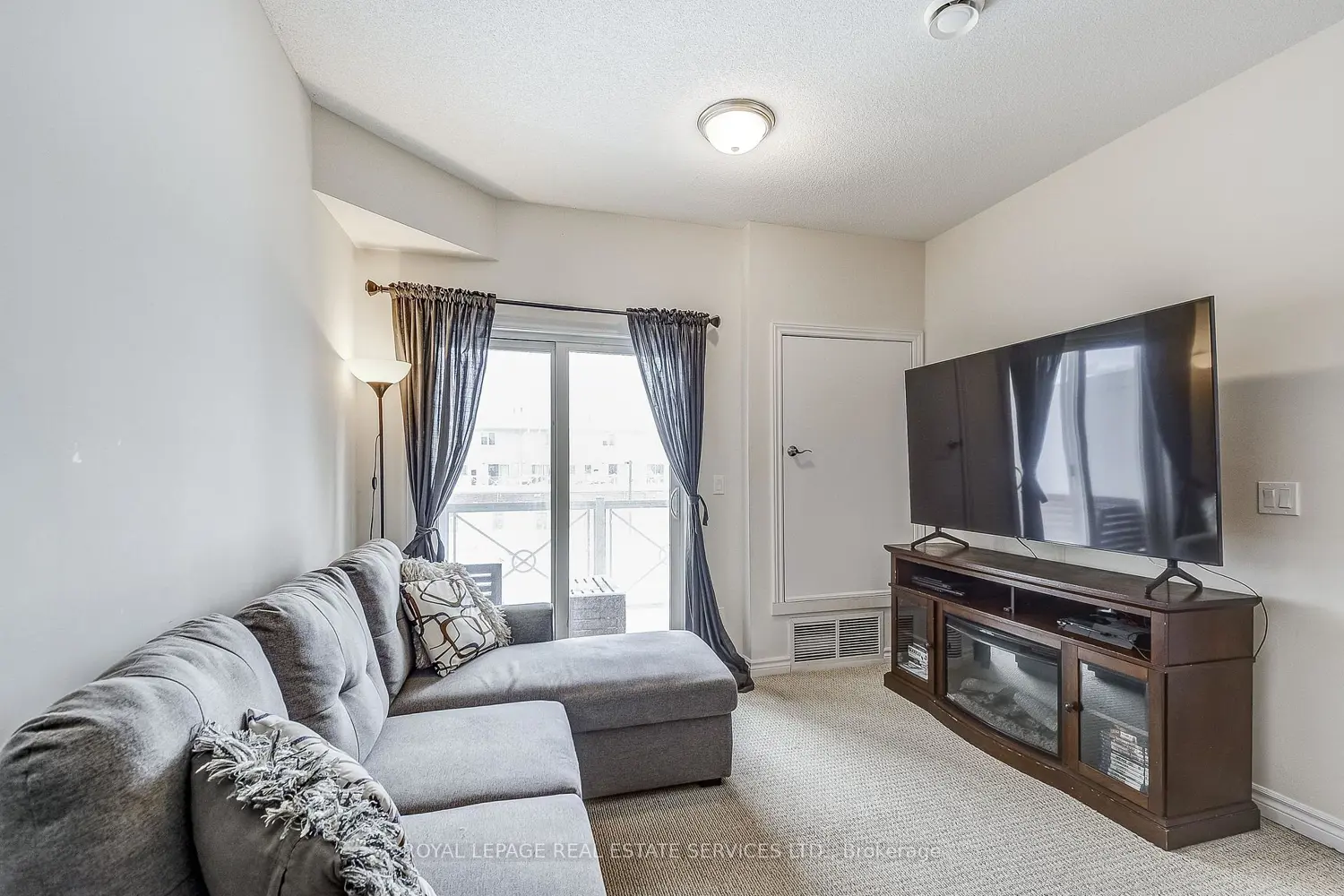 Additional image 12 of 1360 Costigan Road 211