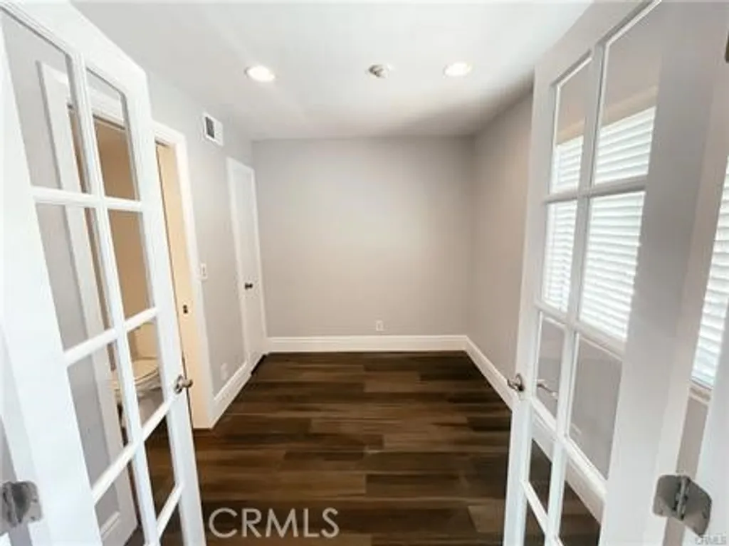 Additional image 8 of 2206 Carnegie Ln Unit A, Redondo Beach, CA 90278