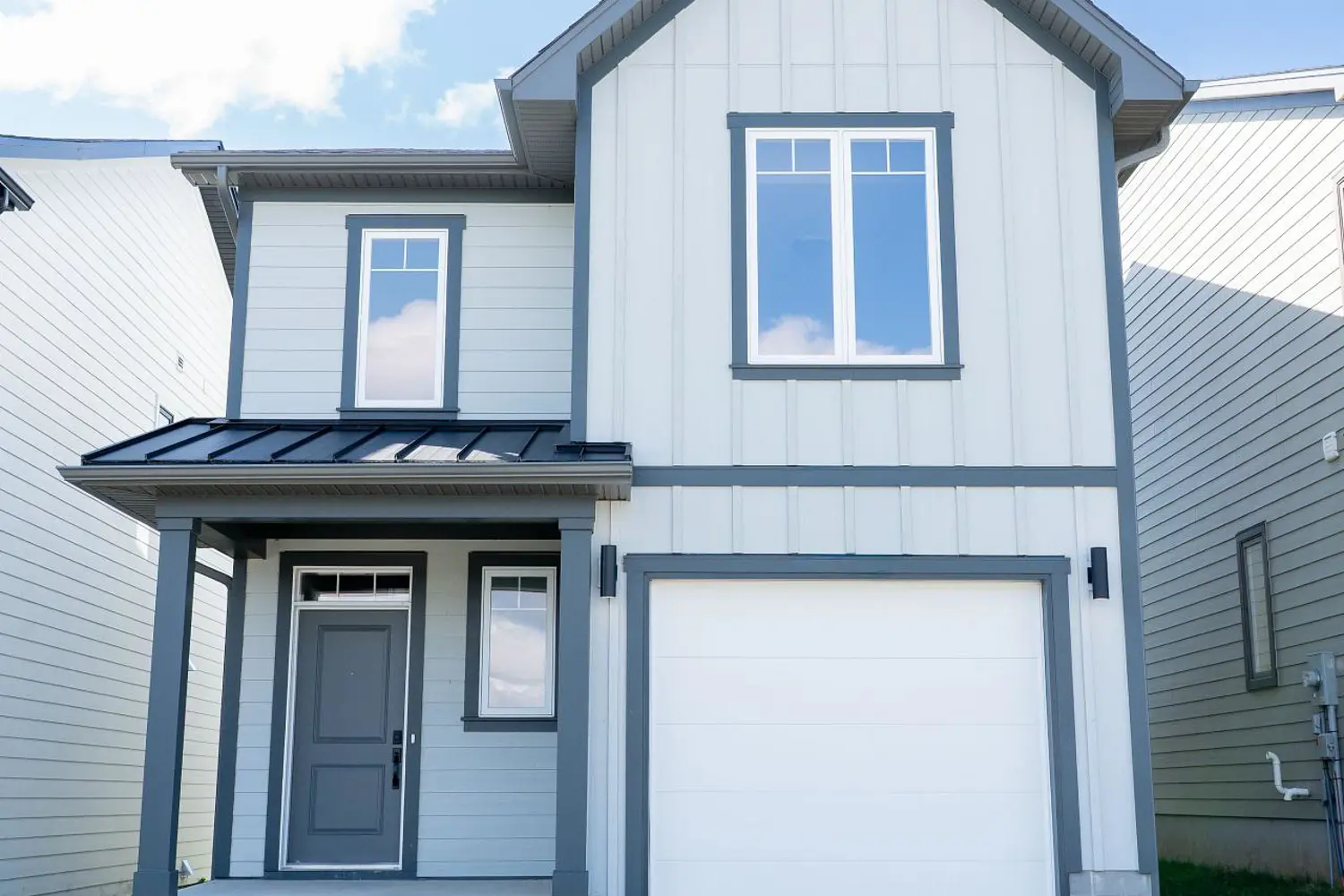 941 Deveron Crescent, London