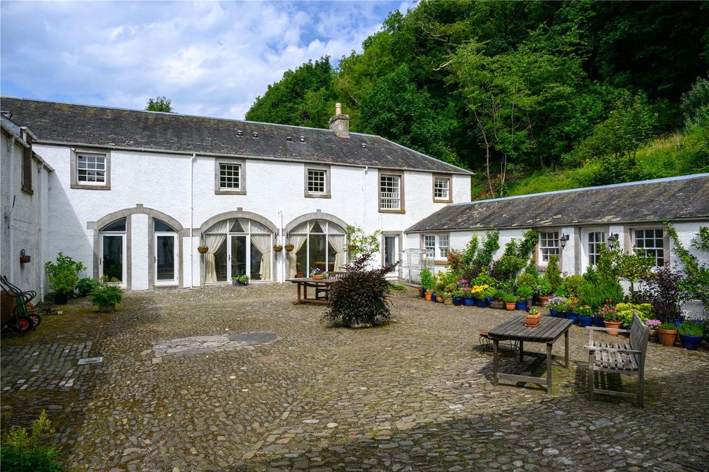 Additional image 25 of 9 bed detached house for saleThe Stables, Woodland Park, Alva, Clackmannanshire FK12