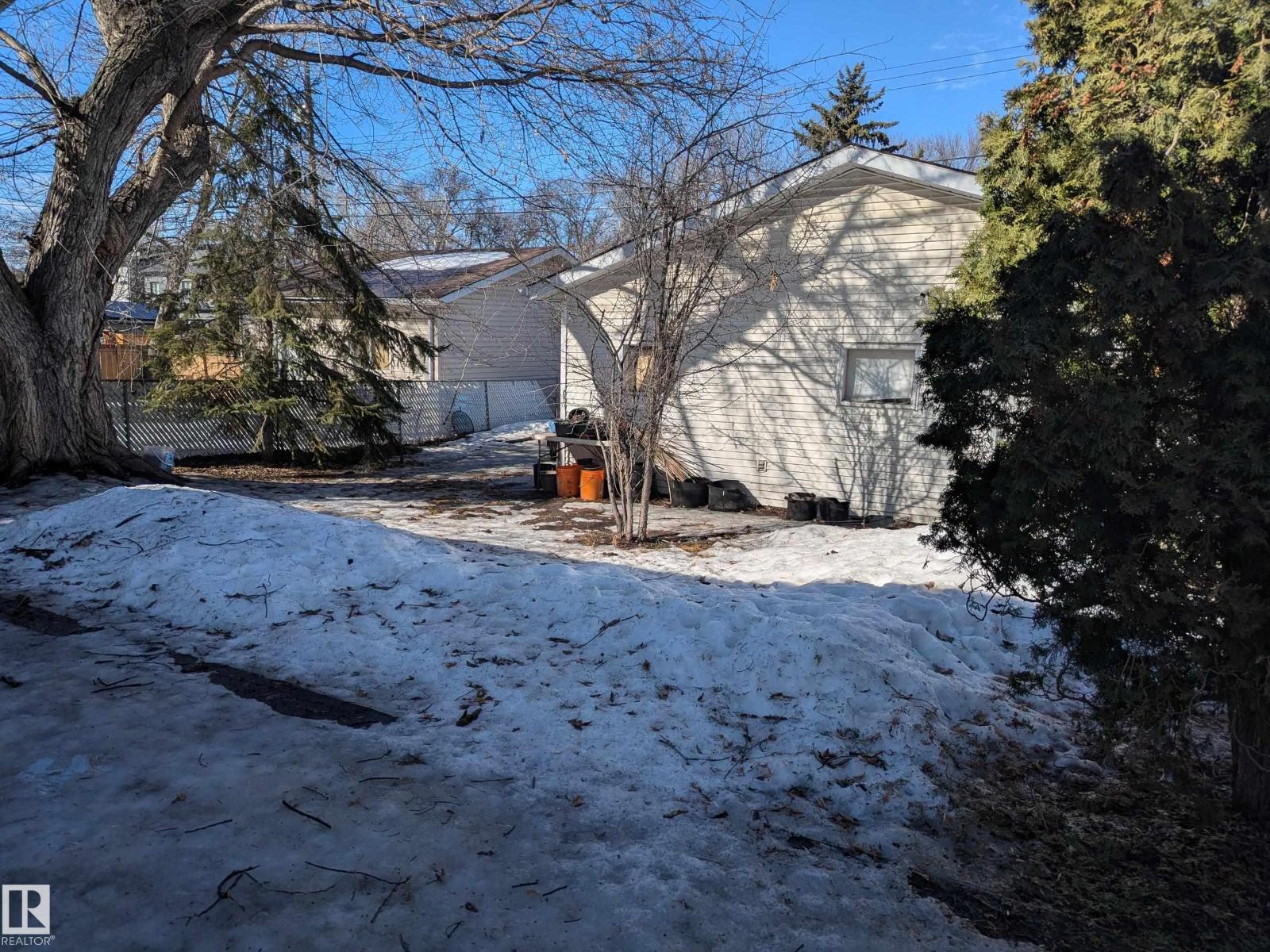 Additional image 2 of 10960 74 Avenue NW, Edmonton, AB, T6G0E6