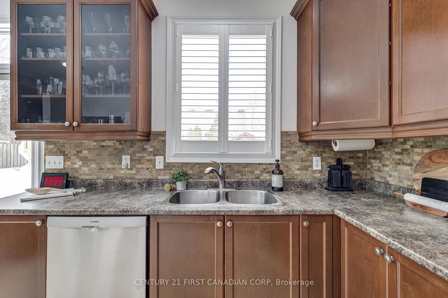 1336 Birchwood Drive photo 3