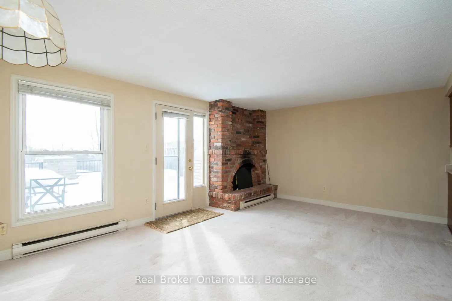 Additional image 7 of 2054 Brant Street 6