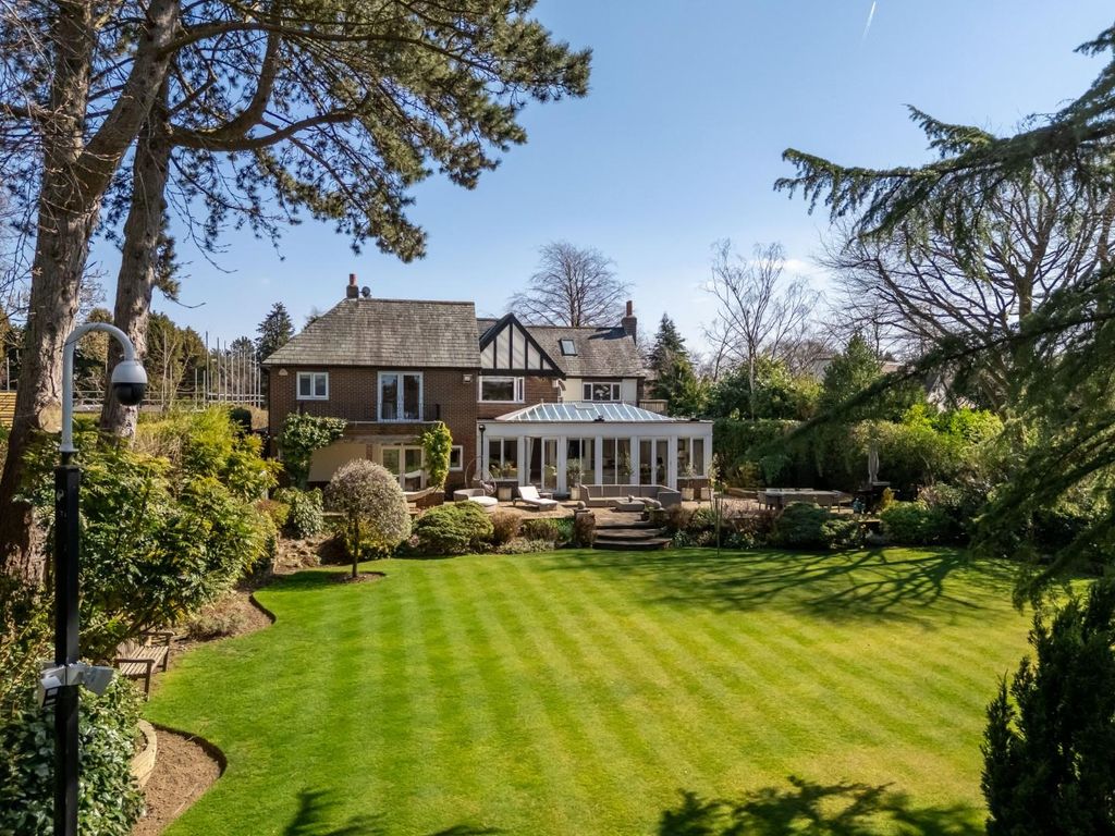 Additional image 19 of 6 bed detached house for saleSandmoor Avenue, Alwoodley, Leeds LS17