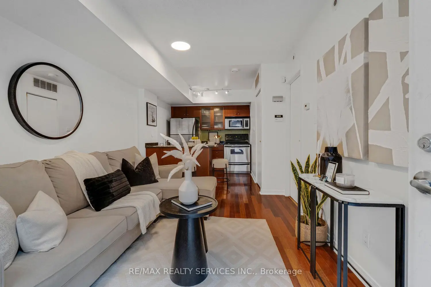 38 Western Battery Road 632